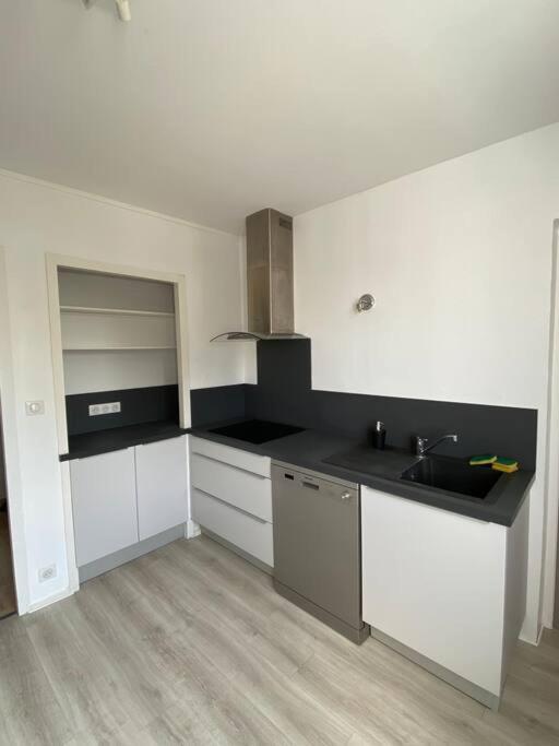 Appartement Calme Et Chaleureux Доль Экстерьер фото