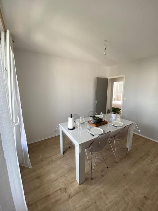 Appartement Calme Et Chaleureux Доль Экстерьер фото